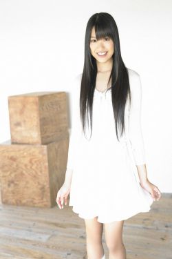 美女嘻哈